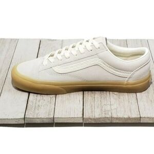 Vans Old Skool Skate Sneaker Gum Sole Light Gray Suede Leather Womens US 9